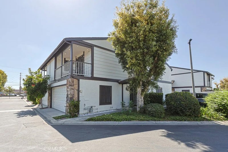 2640 W Meadowview