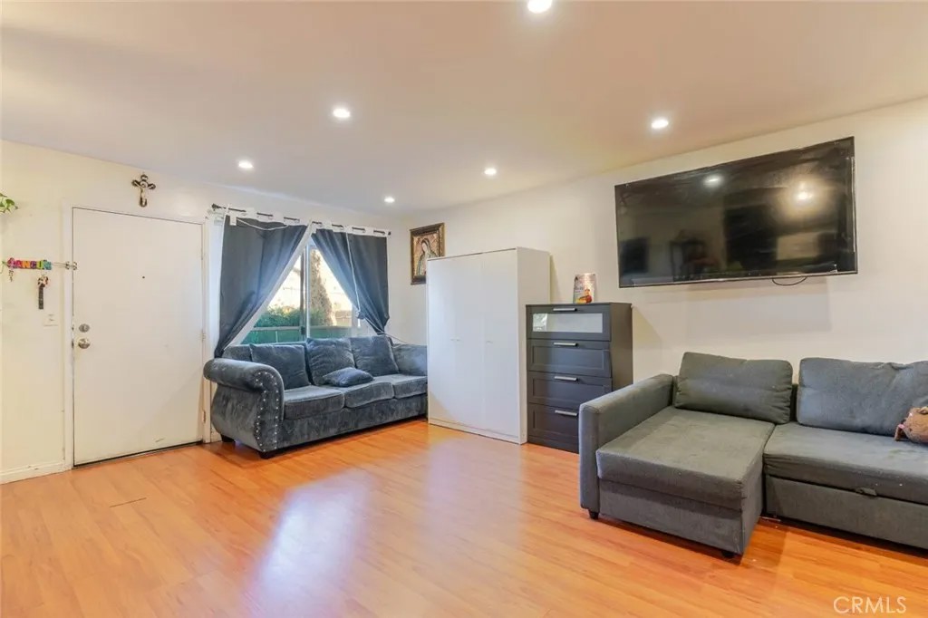 13100 Bromont Avenue 11