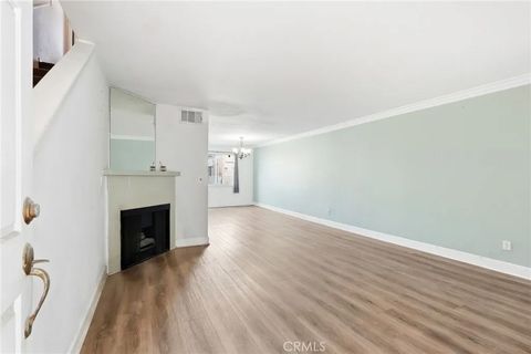 Photo of 7045 Woodley Avenue #124, Lake Balboa, CA 91406 (MLS # SR26016889)