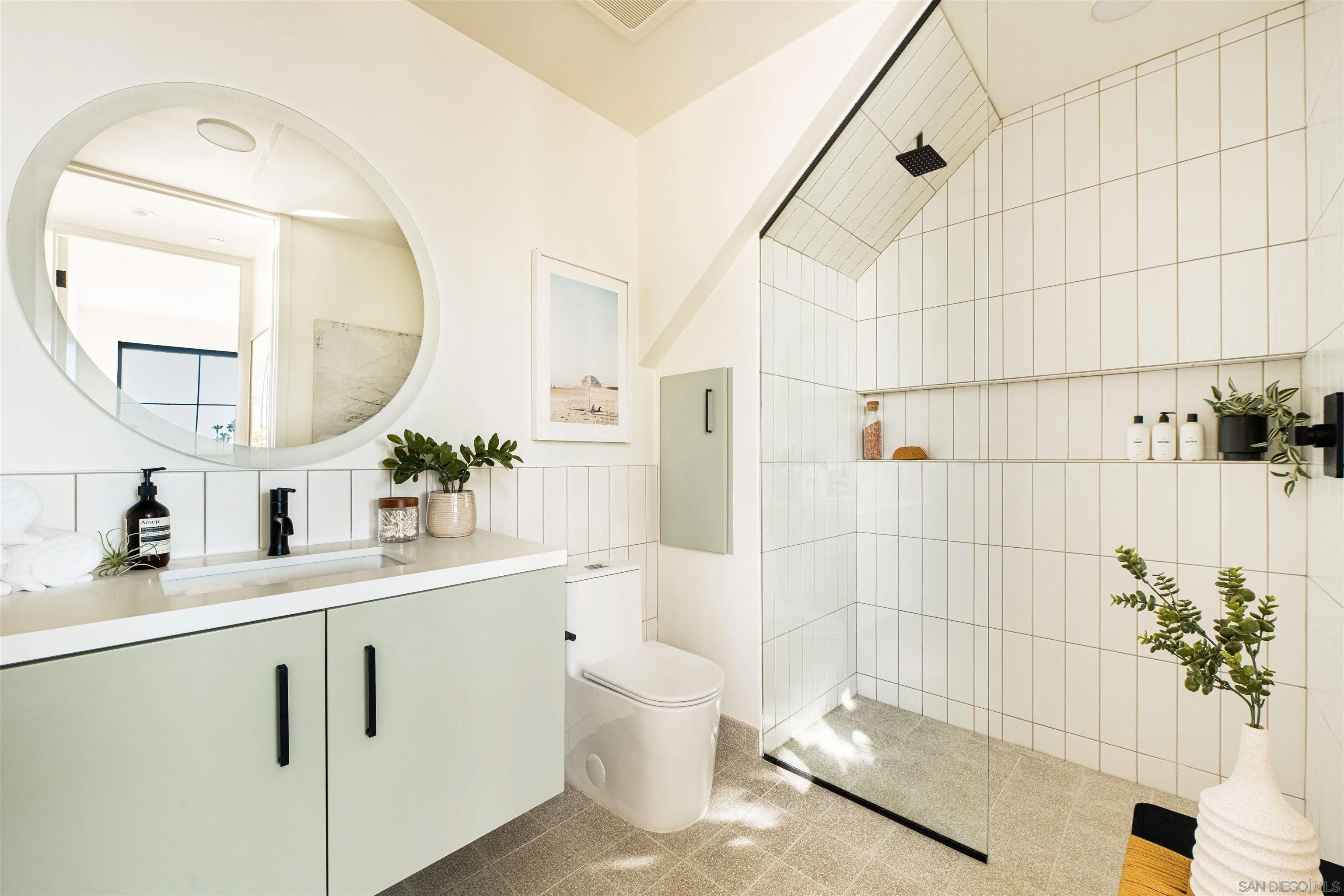 1931 S Coast Highway