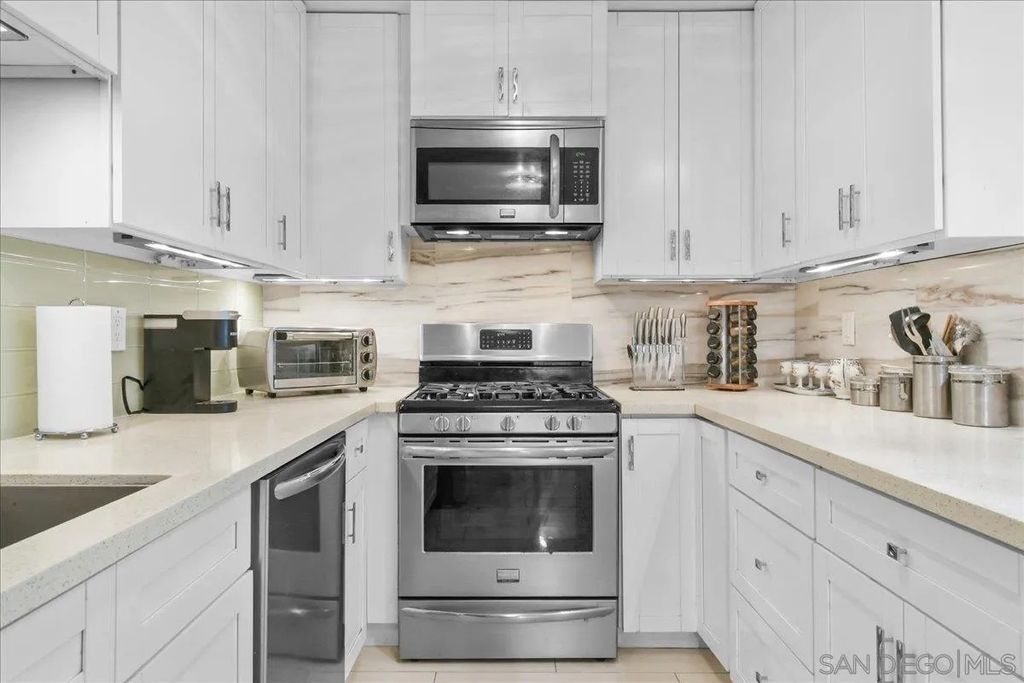 Photo of 13754 Mango Drive #123, Del Mar, CA 92014 (MLS # 260002249)