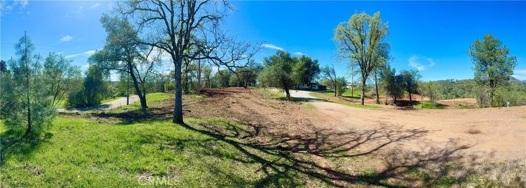 Photo of 0 Hidden Oak, Bella Vista, CA 96003 (MLS # SN26036725)
