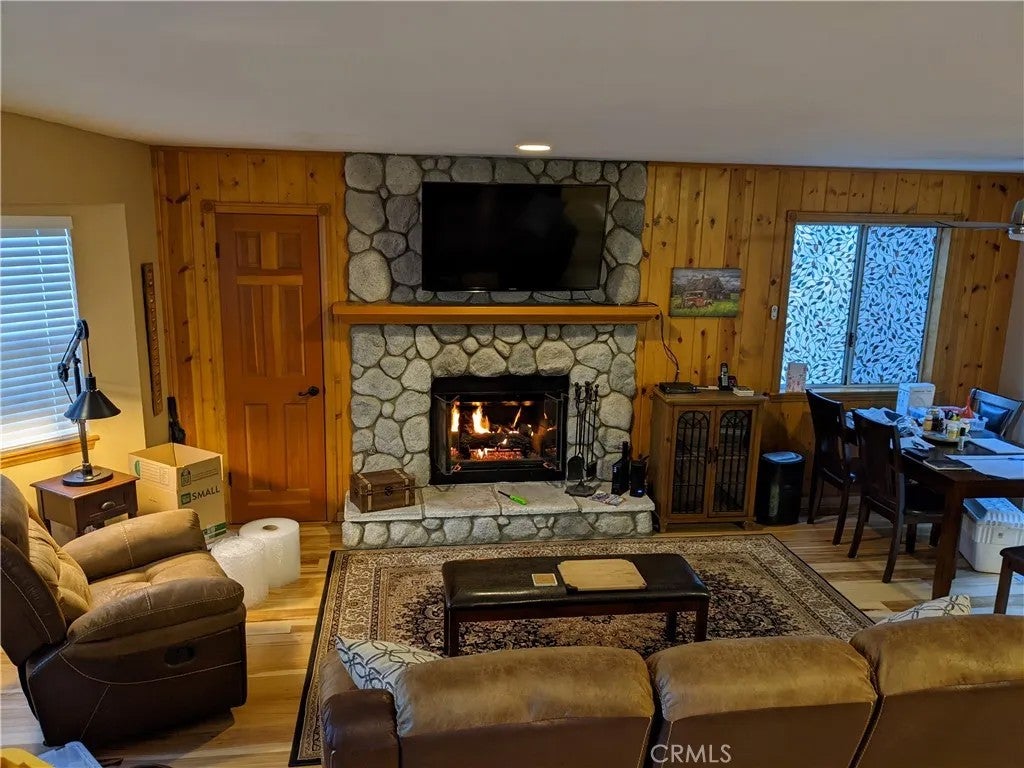 23819 Scenic Drive
