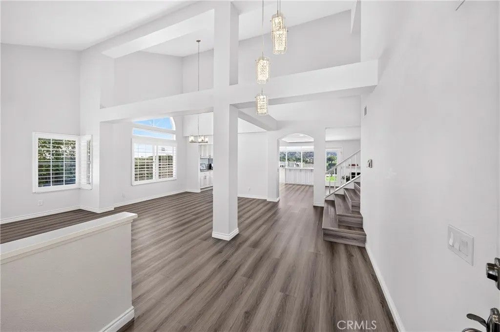 16140 Ridgeview