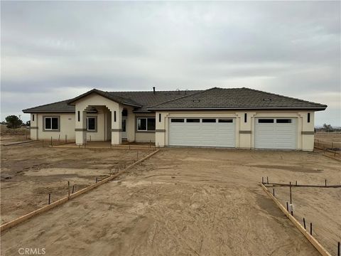 Photo of 6610 Rancho Road, Phelan, CA 92371 (MLS # HD25259054)