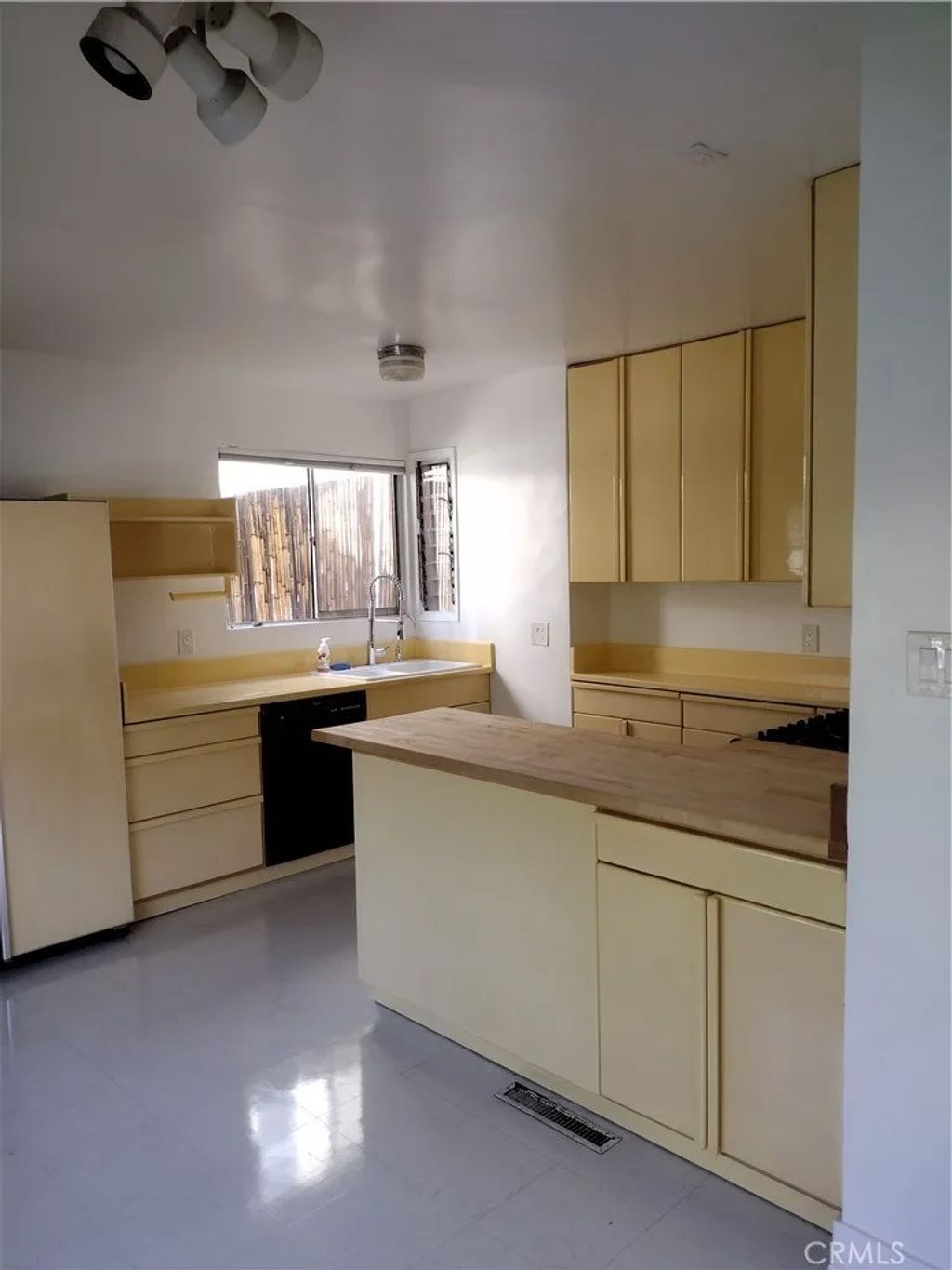 Photo of 2226 Berkeley Ave, Los Angeles, CA 90026 (MLS # WS26075768)