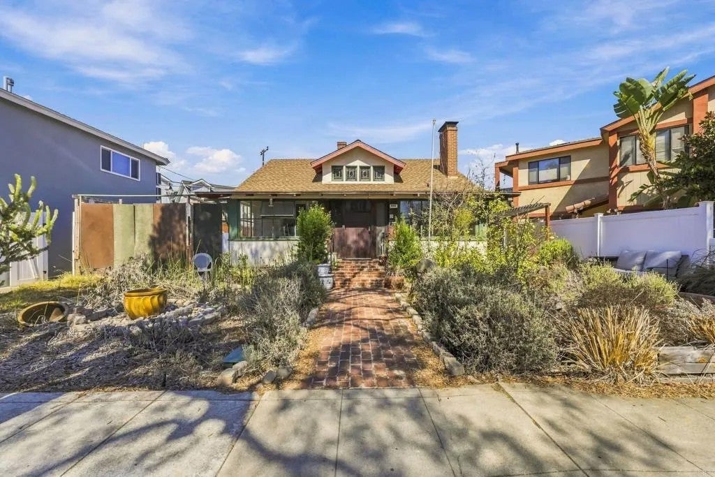 Photo of 848 Olive Avenue, Coronado, CA 92118 (MLS # PTP2607608)