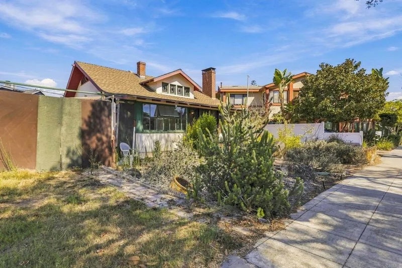 848 Olive Avenue