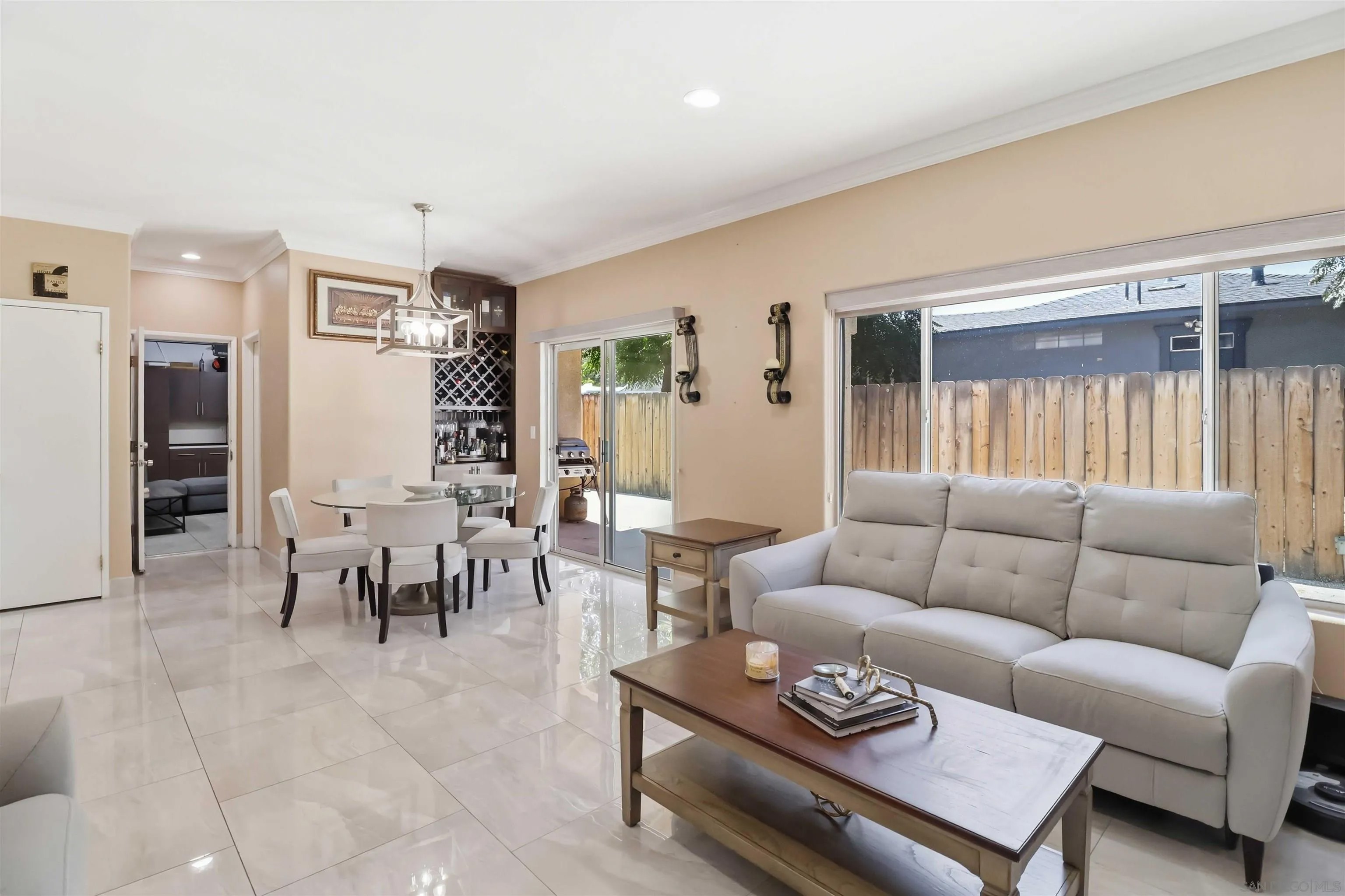 1003 Anza Ct