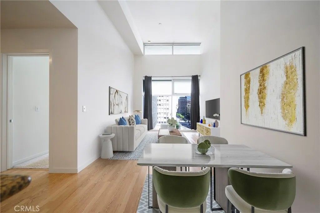 Photo of 630 W 6th St #616, Los Angeles, CA 90017 (MLS # AR26095275)