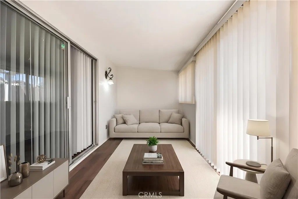 Photo of 1931 Calle Arboleda, Hemet, CA 92545 (MLS # SW26066062)