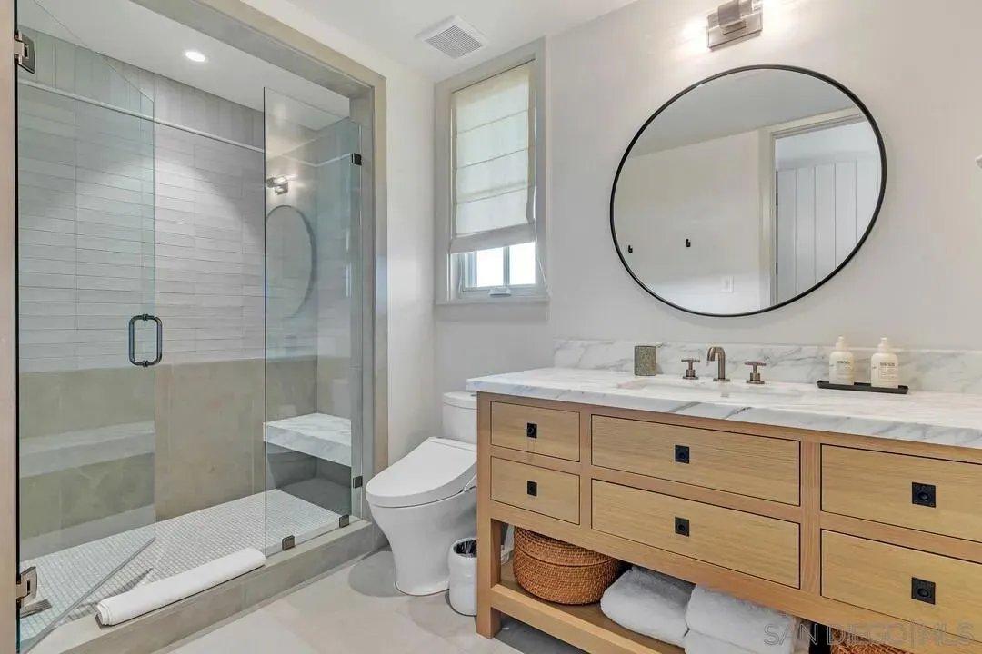 Corondo, California 92118, United States, 3 Bedrooms Bedrooms, ,4 BathroomsBathrooms,Residential,Active,139305