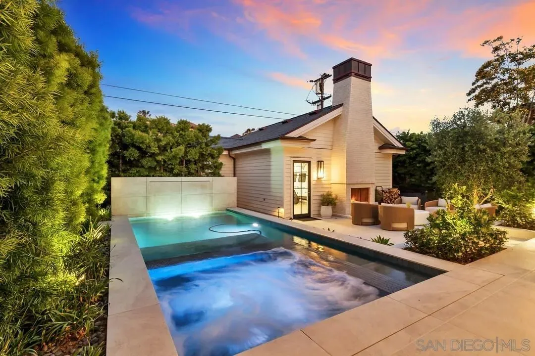 Corondo, California 92118, United States, 3 Bedrooms Bedrooms, ,4 BathroomsBathrooms,Residential,Active,139305