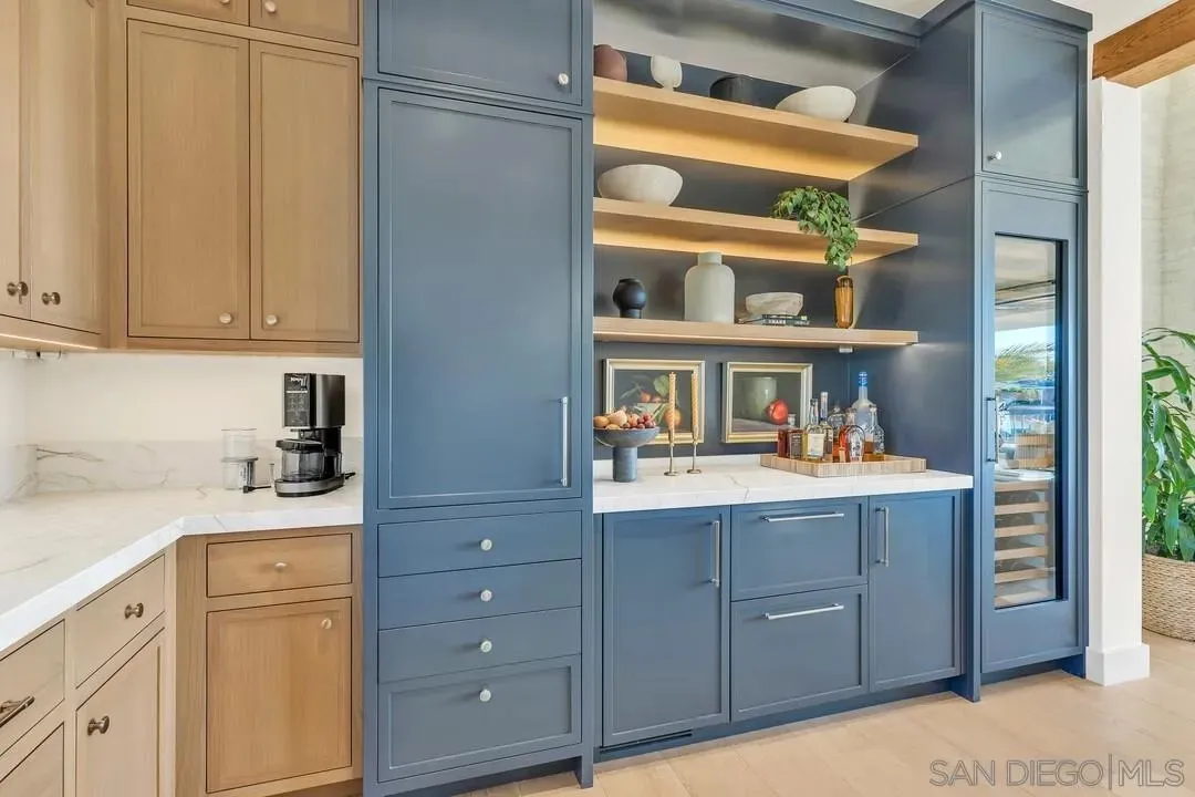 Corondo, California 92118, United States, 3 Bedrooms Bedrooms, ,4 BathroomsBathrooms,Residential,Active,139305