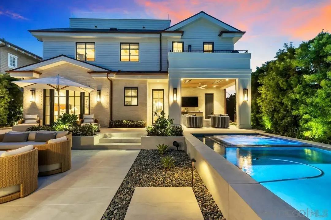 Corondo, California 92118, United States, 3 Bedrooms Bedrooms, ,4 BathroomsBathrooms,Residential,Active,139305