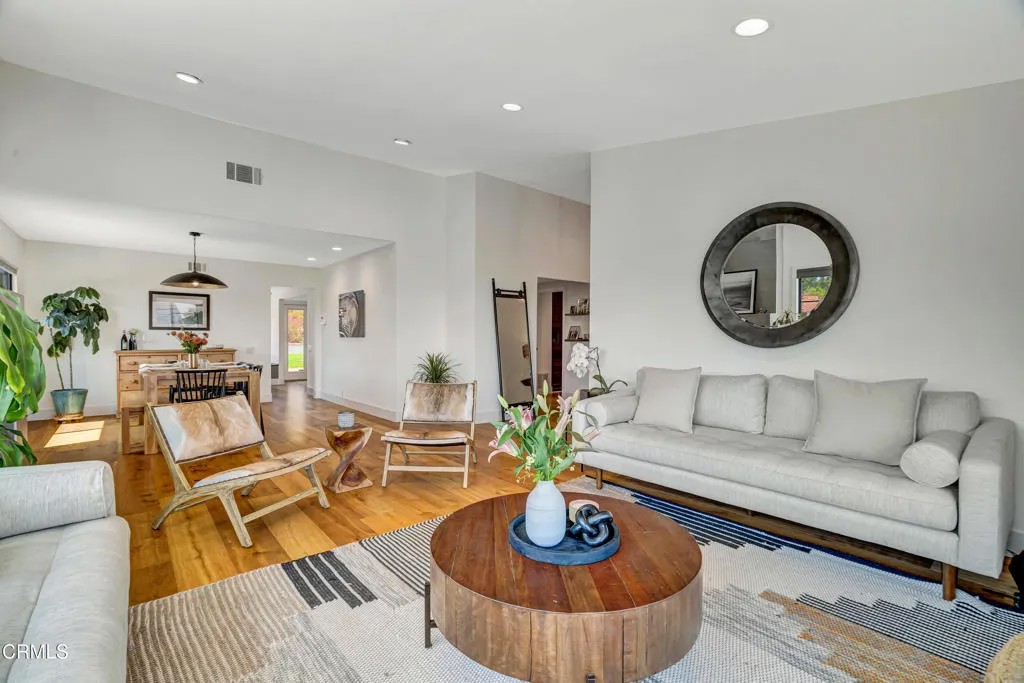 1136 Horizon Drive
