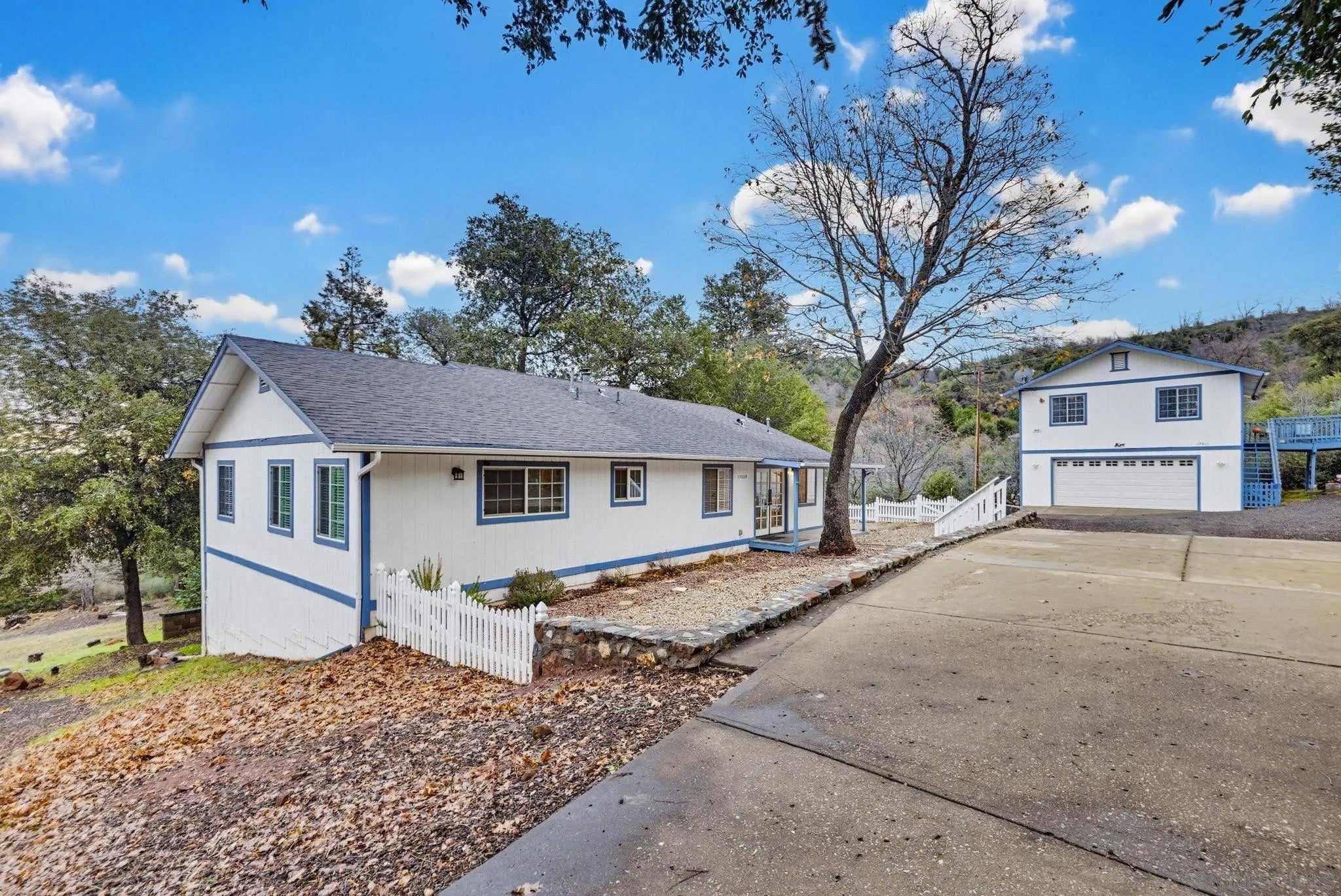 17009 Iron Springs Rd