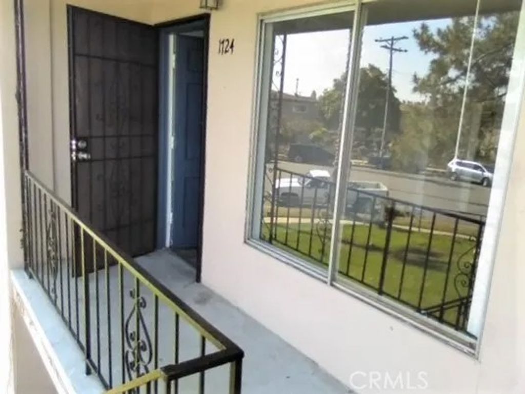 Photo of 1724 Crofton Lane, Escondido, CA 92027 (MLS # SW26014163)