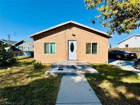 Photo of 608 Belle Ave, Bakersfield, CA 93308 (MLS # SR26050927)
