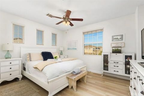 Tiny photo for 44989 Bellflower Lane, Temecula, CA 92592 (MLS # SW25242912)