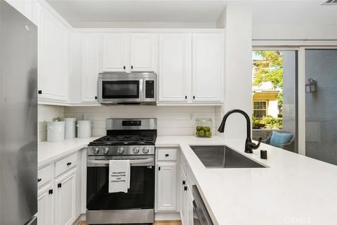 Tiny photo for 44989 Bellflower Lane, Temecula, CA 92592 (MLS # SW25242912)