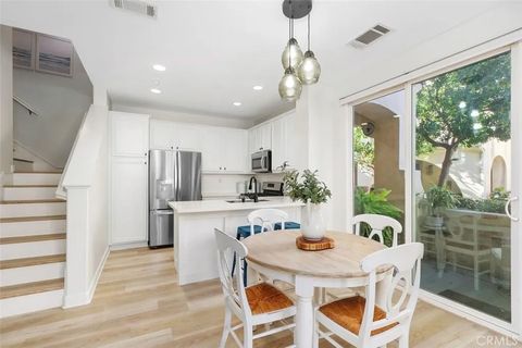 Tiny photo for 44989 Bellflower Lane, Temecula, CA 92592 (MLS # SW25242912)