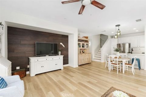 Tiny photo for 44989 Bellflower Lane, Temecula, CA 92592 (MLS # SW25242912)
