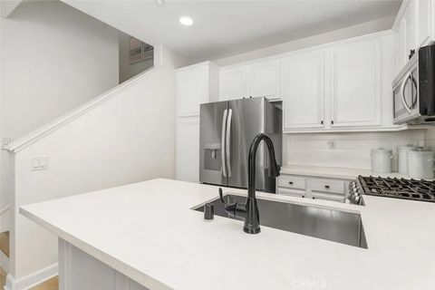 Tiny photo for 44989 Bellflower Lane, Temecula, CA 92592 (MLS # SW25242912)