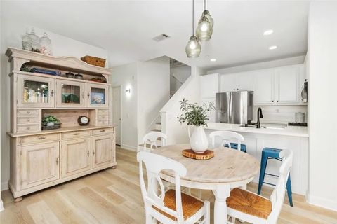 Tiny photo for 44989 Bellflower Lane, Temecula, CA 92592 (MLS # SW25242912)