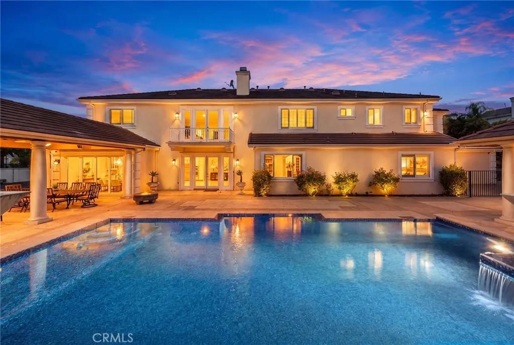 2868 Oak Knoll Dr