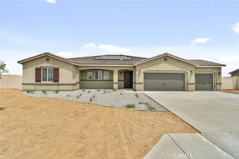 Photo of 14550 Indigo, Apple Valley, CA 92307 (MLS # SW26083187)