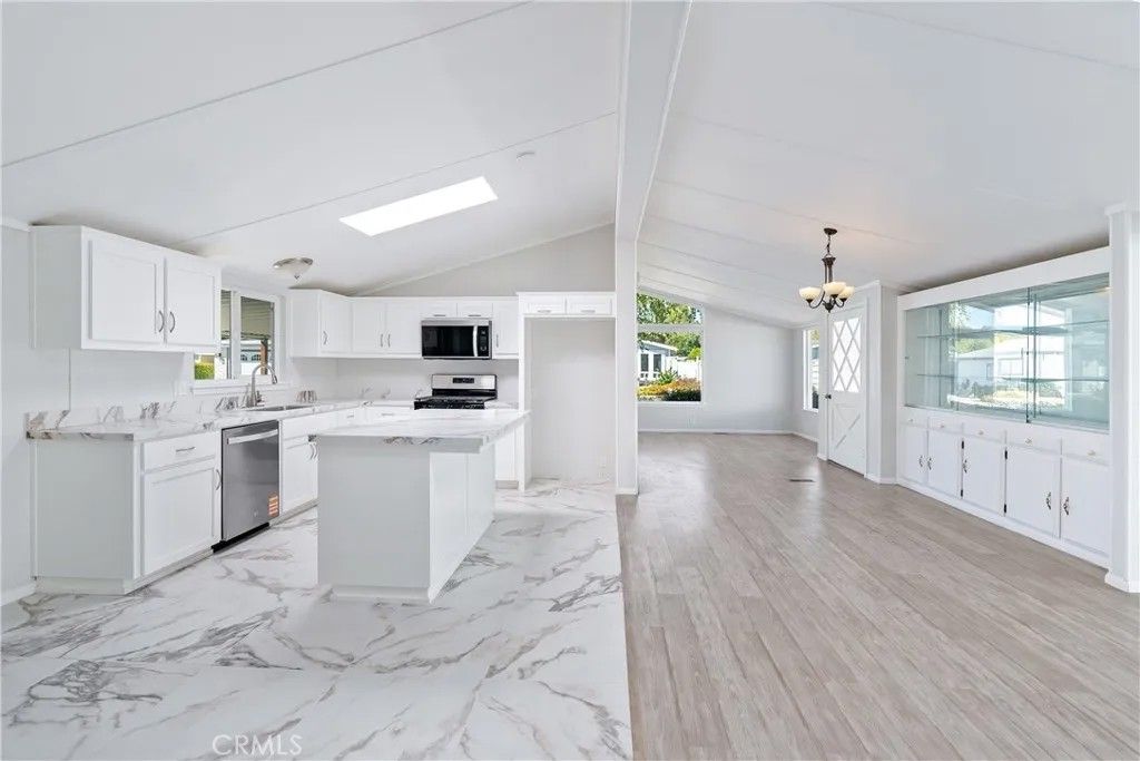 Photo of 4 Dove Court, Paso Robles, CA 93446 (MLS # NS26007099)