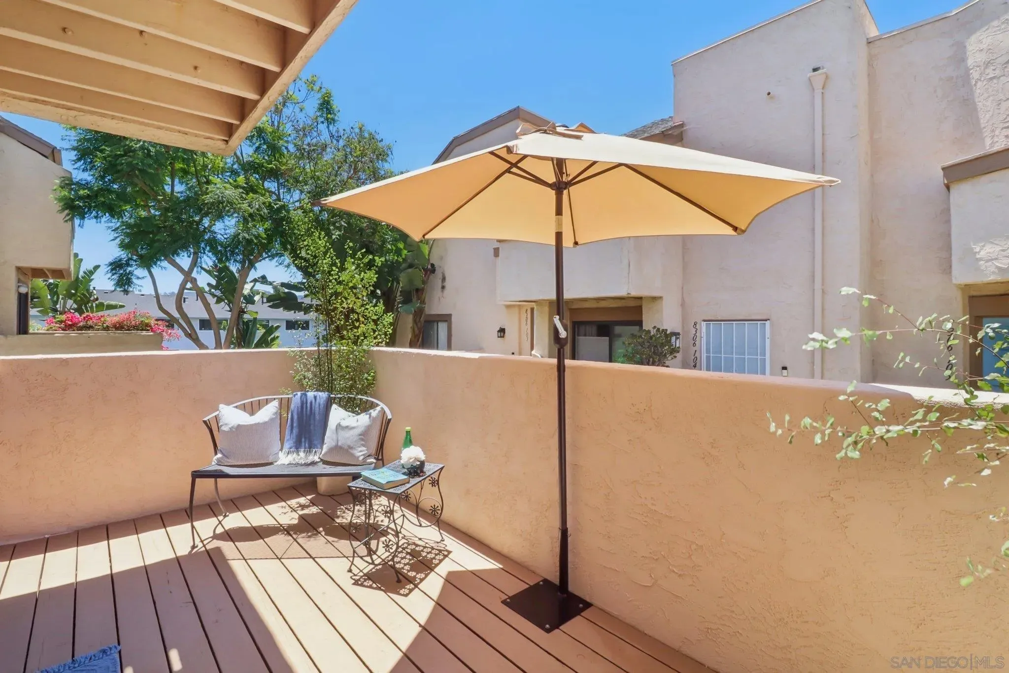 La Jolla, California 92037, United States, 2 Bedrooms Bedrooms, ,3 BathroomsBathrooms,Residential,Active,182956