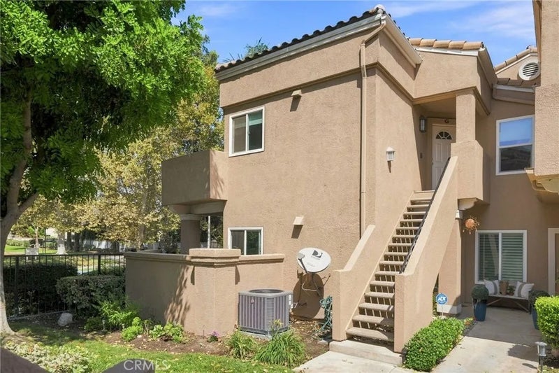 2708 S Montego