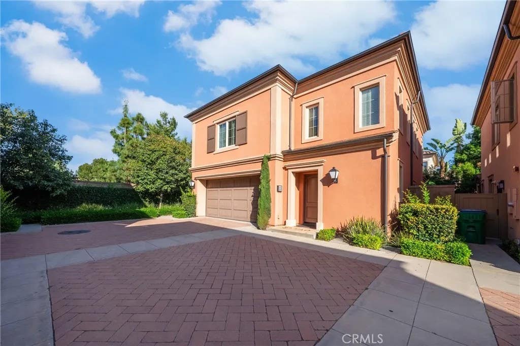 Photo of 113 Hanging, Irvine, CA 92620 (MLS # OC26060126)