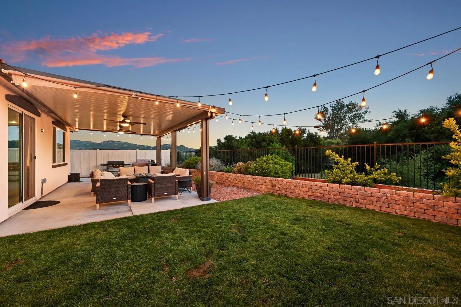 28327 Farm Creek