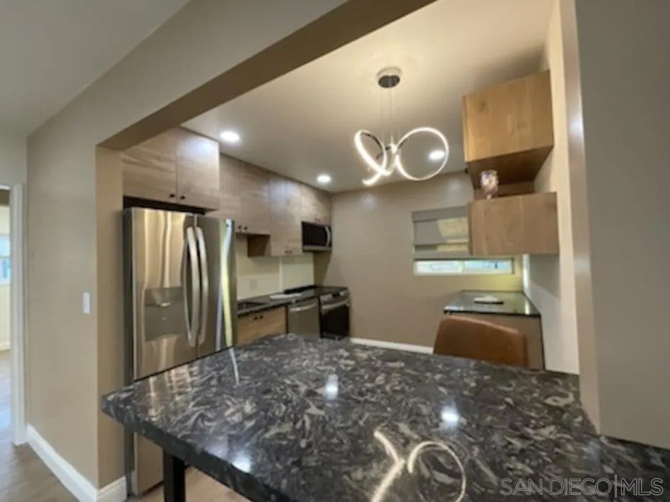 3034 Newell Street 3034