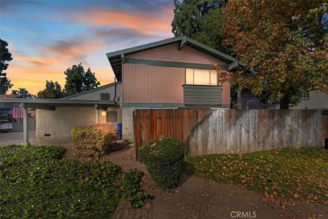 Tiny photo for 4807 Jackson St #D, Riverside, CA 92503 (MLS # SW25274539)