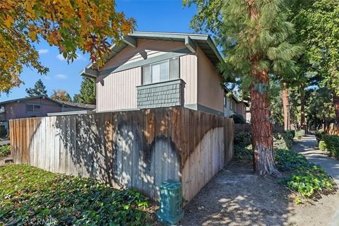 Tiny photo for 4807 Jackson St #D, Riverside, CA 92503 (MLS # SW25274539)