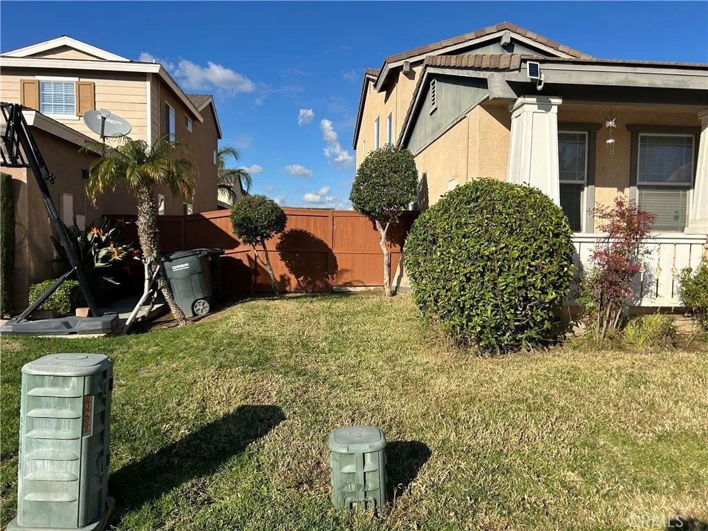 Photo of 1752 Campanella Dr, Perris, CA 92571 (MLS # IV25281371)