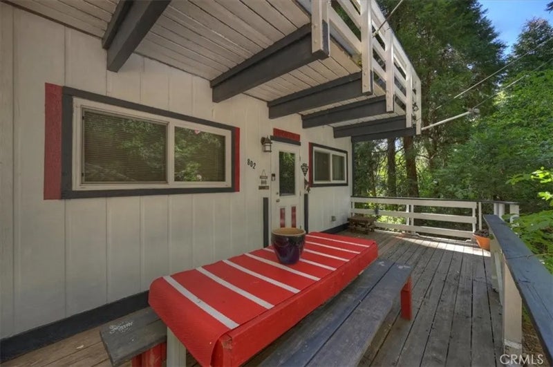 802 Knight Court
