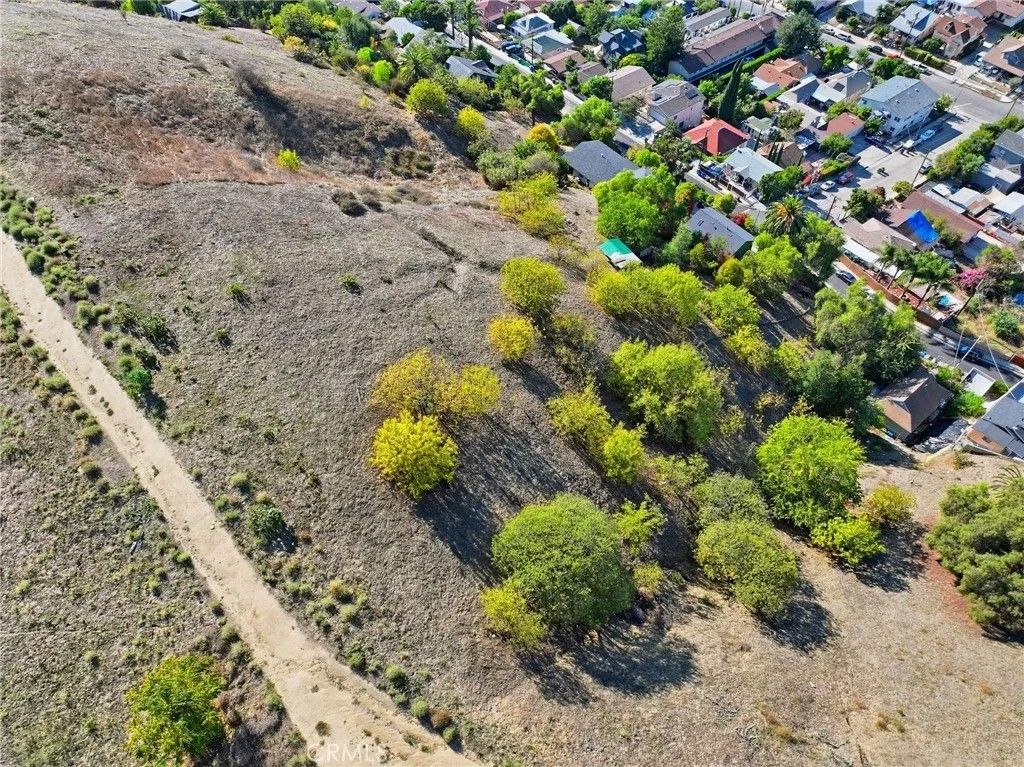 Photo of 2921 Thomas, Los Angeles, CA 90034 (MLS # SR25257938)