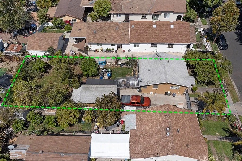 2046 Evergreen Street