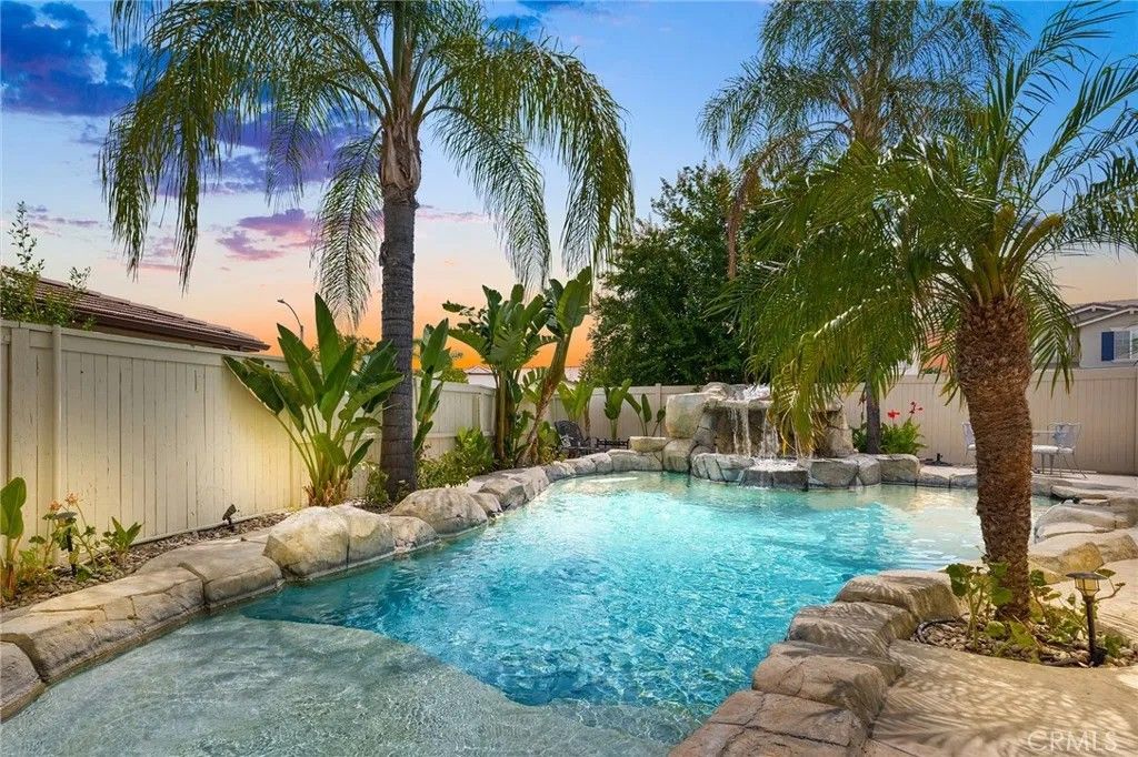 Photo of 37541 Windsor Court, Murrieta, CA 92562 (MLS # SW25193304)