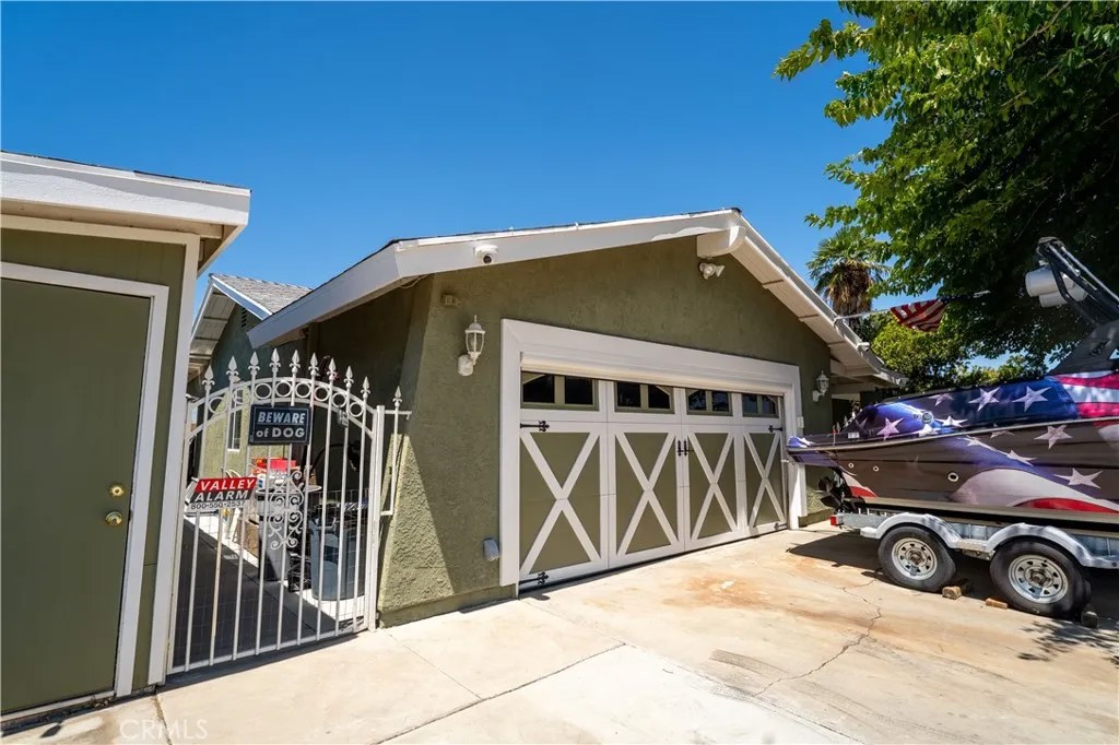 2501 E Avenue R4