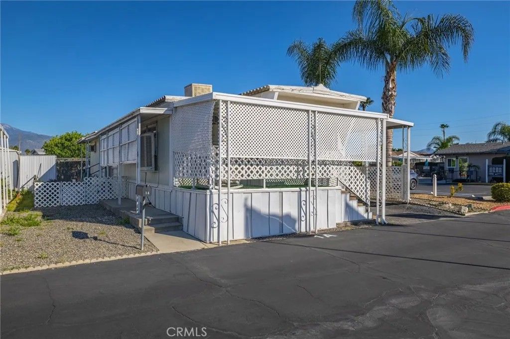 Photo of 999 S Santa Fe Ave #1A, San Jacinto, CA 92544 (MLS # SW26047669)