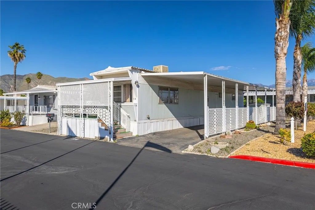 Photo of 999 S Santa Fe Ave #1A, San Jacinto, CA 92544 (MLS # SW26047669)