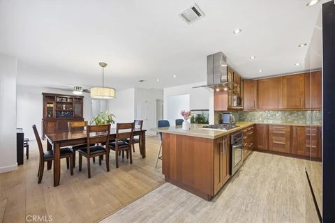 Tiny photo for 20034 Grevillea Avenue, Torrance, CA 90503 (MLS # SB25245071)