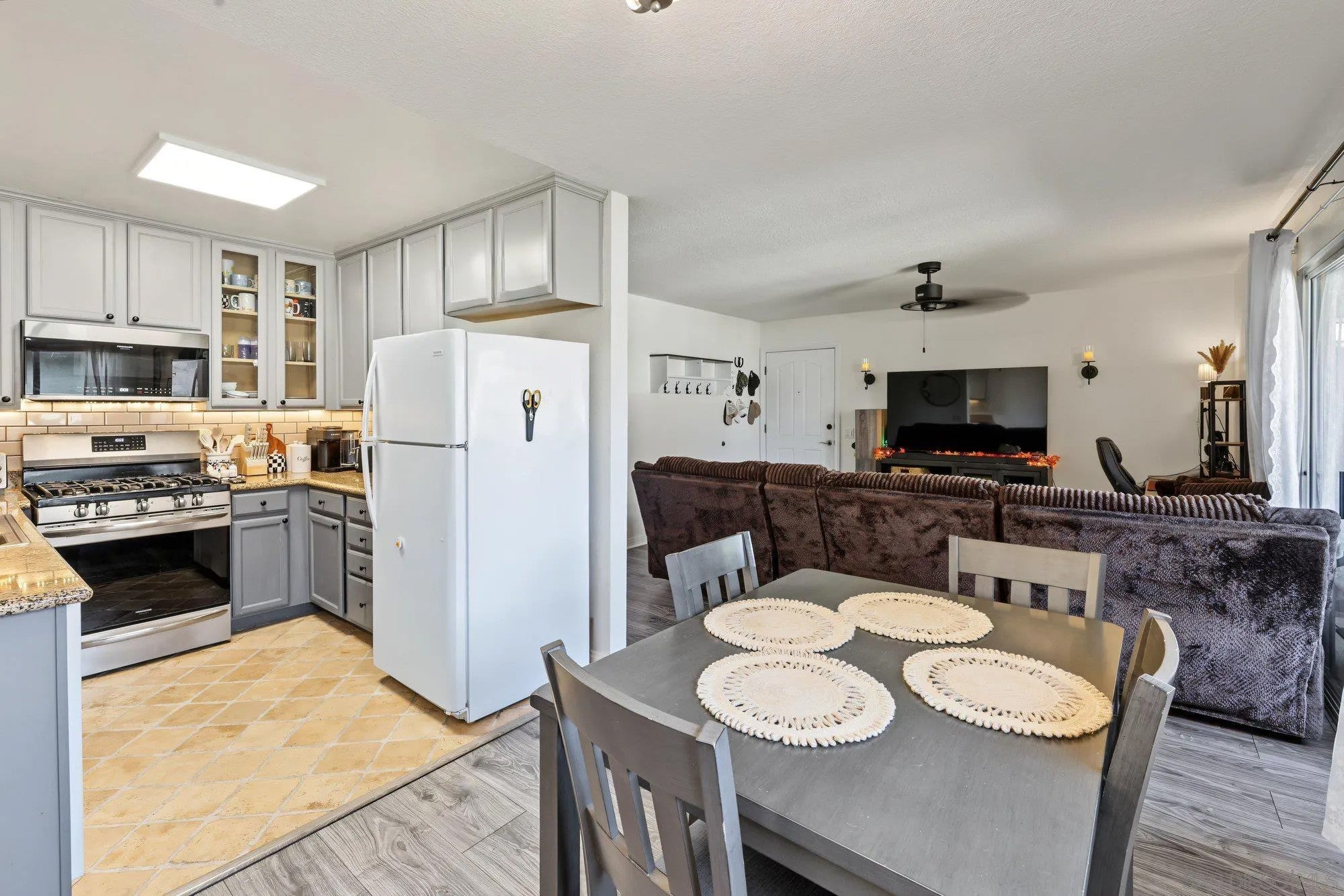 514 Calle Montecito 78