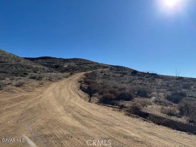 Photo of 35150 Via Famero, Acton, CA 93510 (MLS # SR26218312)